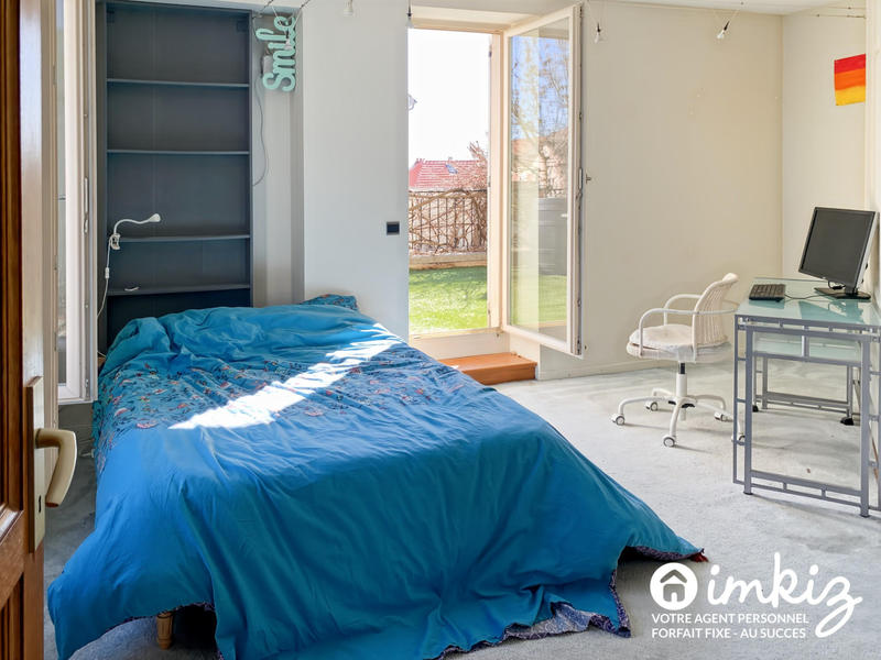 Maison - 210 m² - 7 pièces