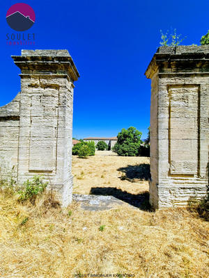 Propriété - 540 m² - 20 pièces