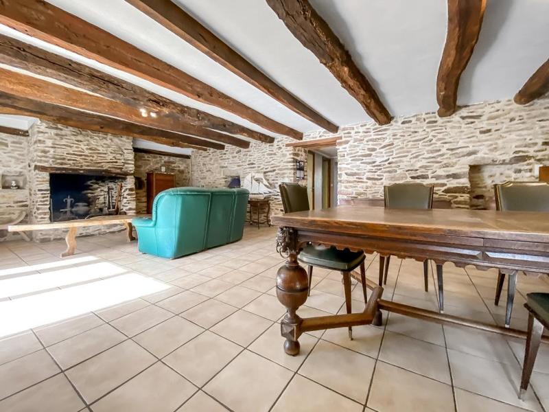 Maison en pierre - 163 m² - 6 pièces