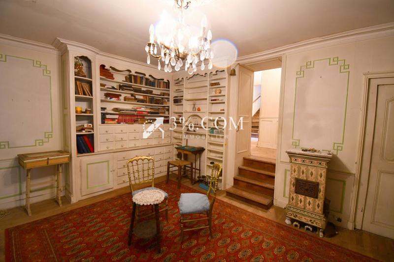 Propriété - 264 m² - 11 pièces