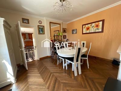 Maison - 90 m² - 5 pièces