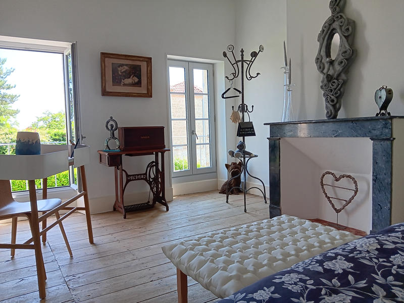 Maison - 300 m² - 6 pièces