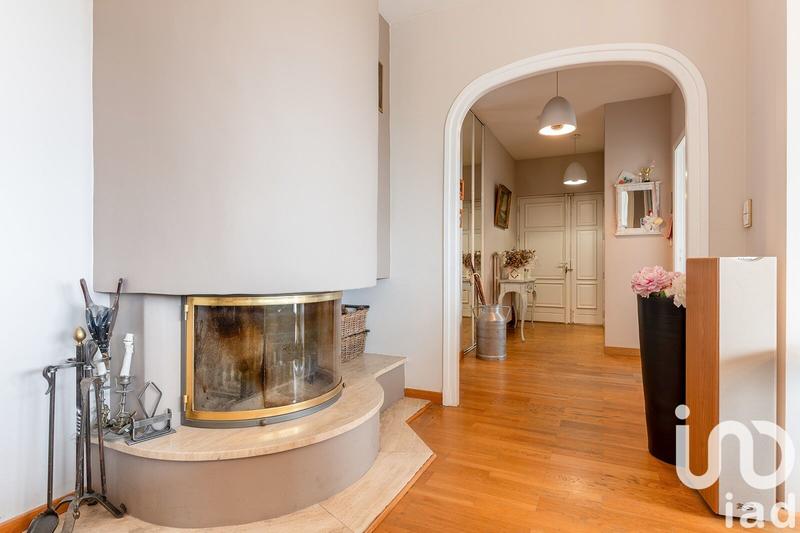 Maison - 282 m² - 8 pièces