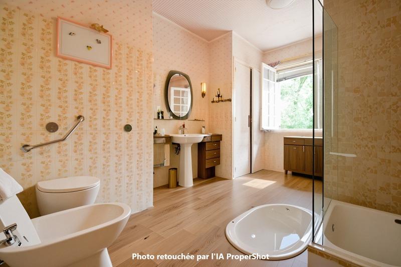 Propriété - 231 m² - 8 pièces