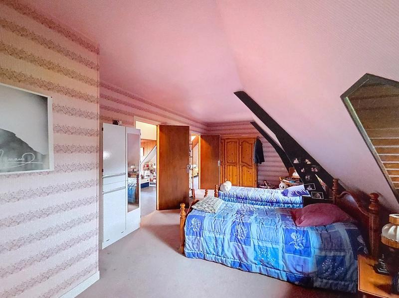 Maison - 103 m² - 5 pièces