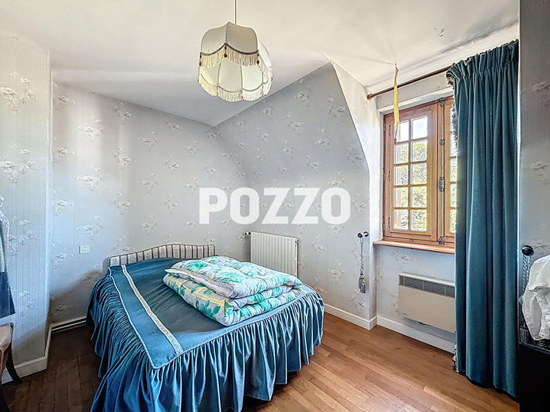 Maison - 200 m² - 7 pièces