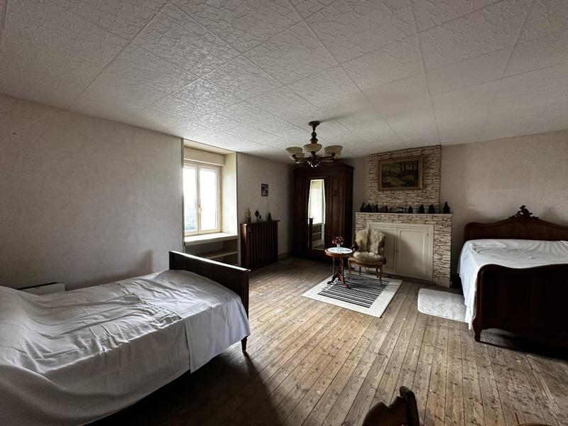 Maison ancienne - 206 m² - 7 pièces