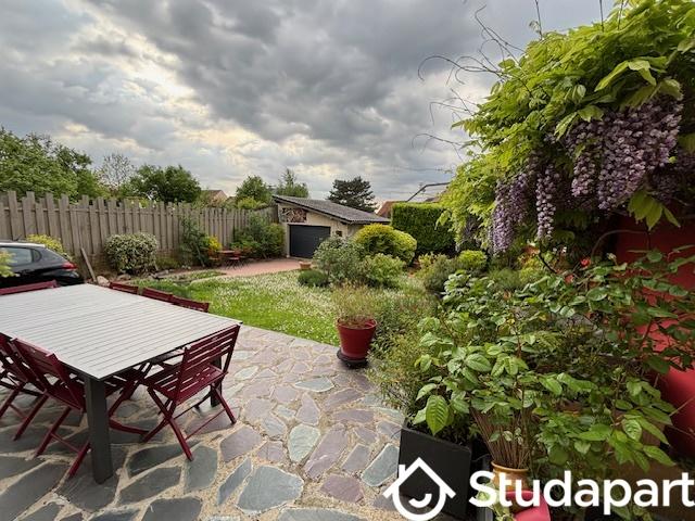 Chambre - 10 m² - 1 pièce