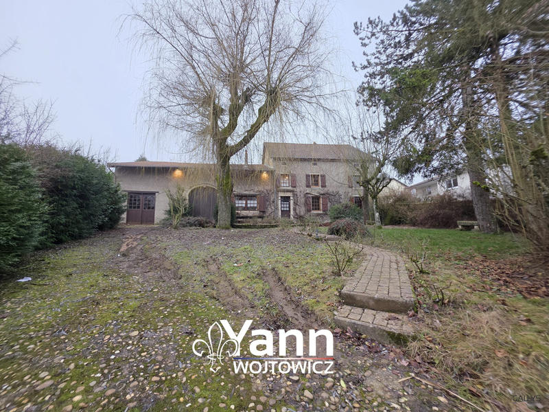 Maison - 270 m² - 7 pièces