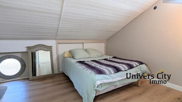 Maison - 186 m² - 7 pièces