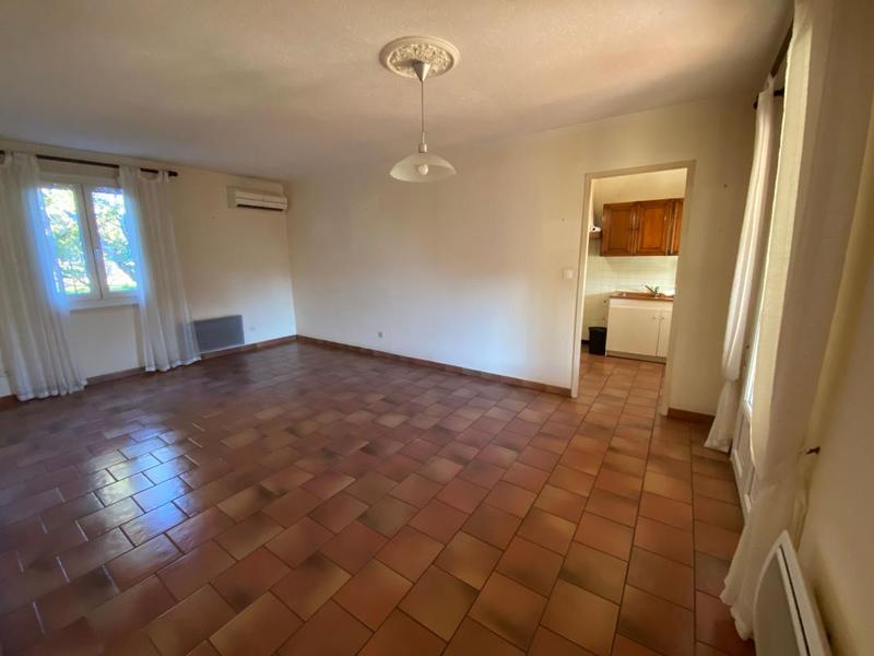 Villa - 80 m² - 4 pièces