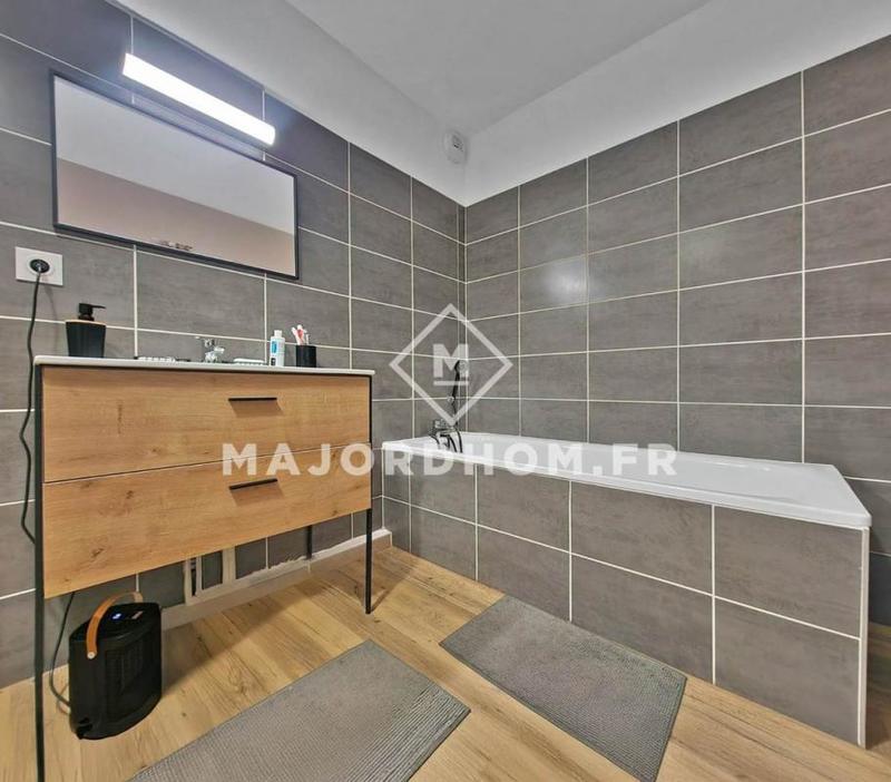 Appartement - 85 m² - 4 pièces