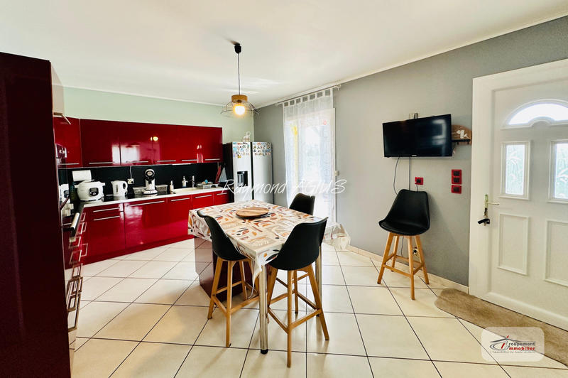 Maison - 142 m² - 6 pièces