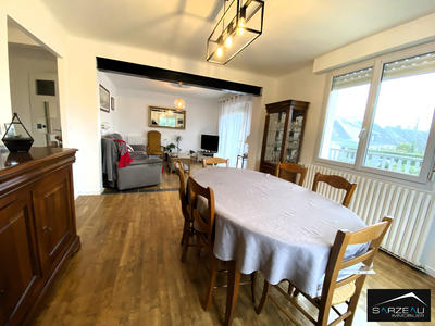 Maison - 108 m² - 8 pièces