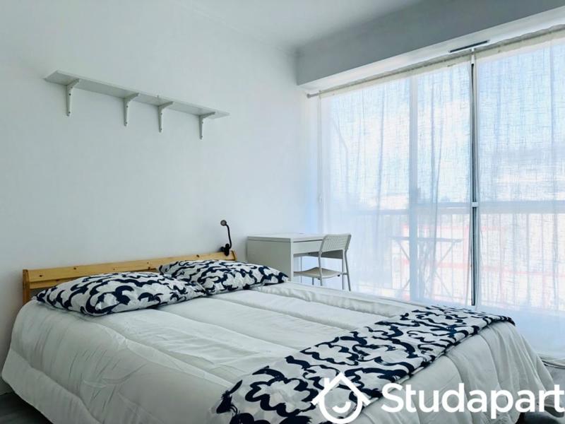 Chambre - 10 m² - 1 pièce