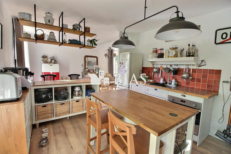 Maison - 151 m² - 6 pièces