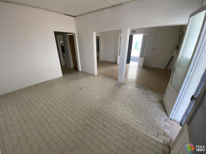 Local commercial - 68 m² - 4 pièces