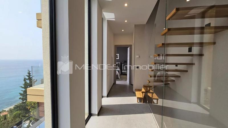 Villa - 167 m² - 6 pièces