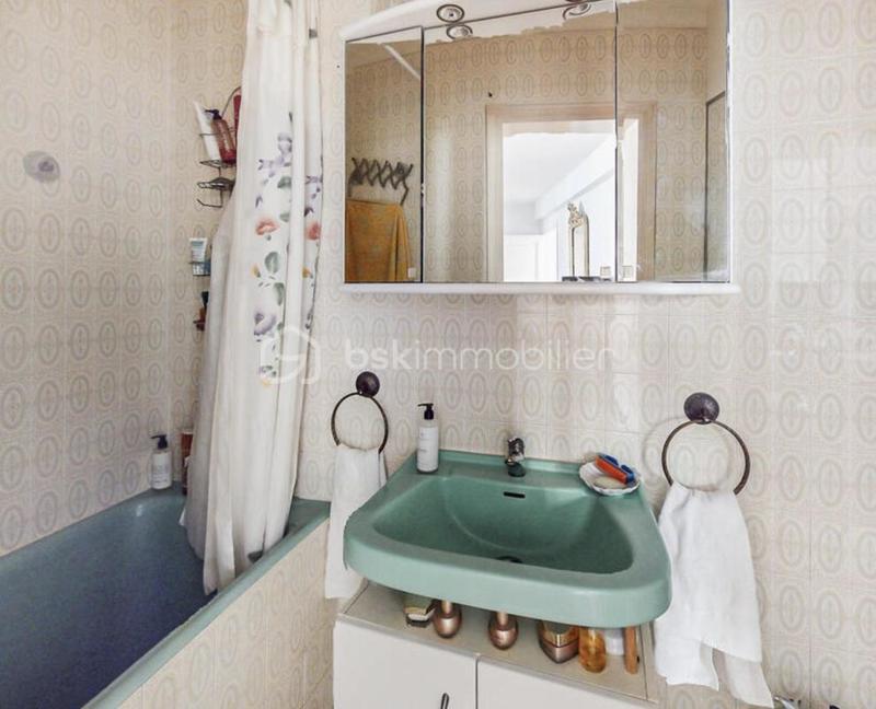 Appartement - 80 m² - 4 pièces