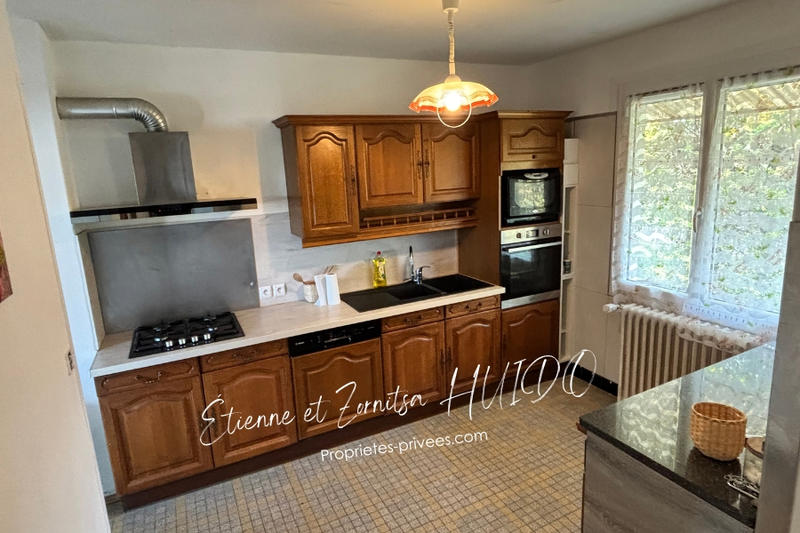 Maison - 157 m² - 9 pièces