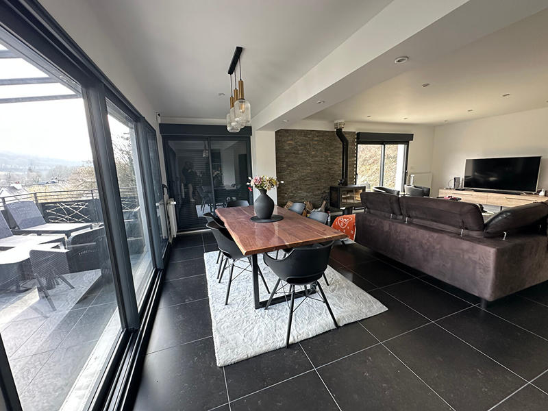 Maison - 380 m² - 7 pièces