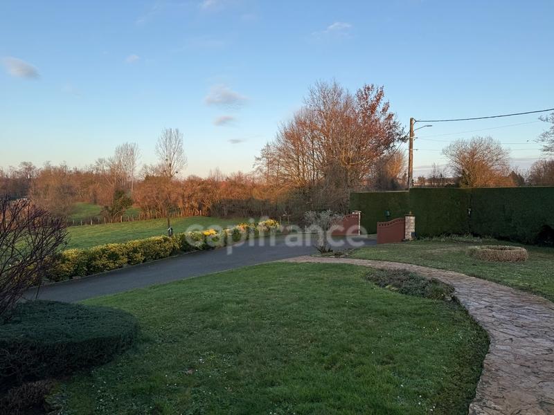 Maison - 98 m² - 4 pièces