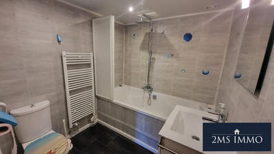 Immeuble - 200 m² - 9 pièces