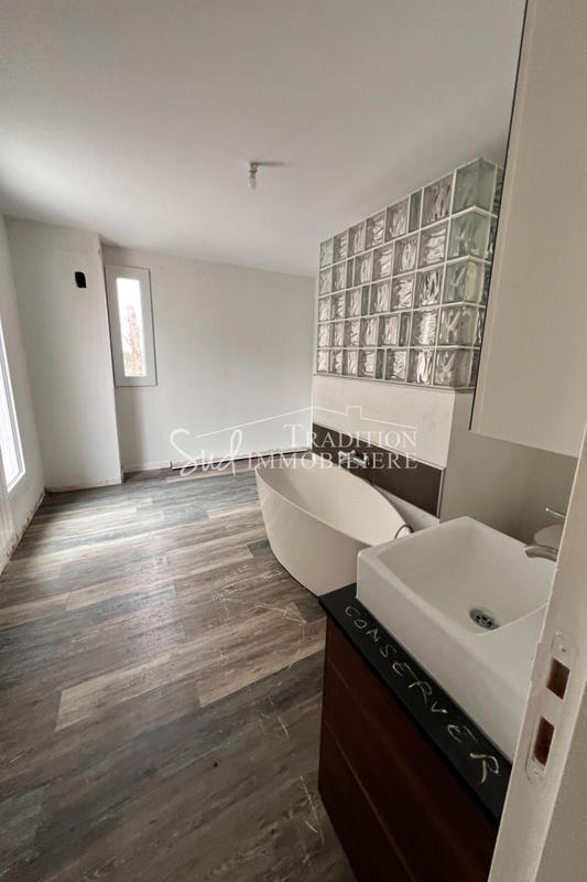 Maison - 133 m² - 2 pièces