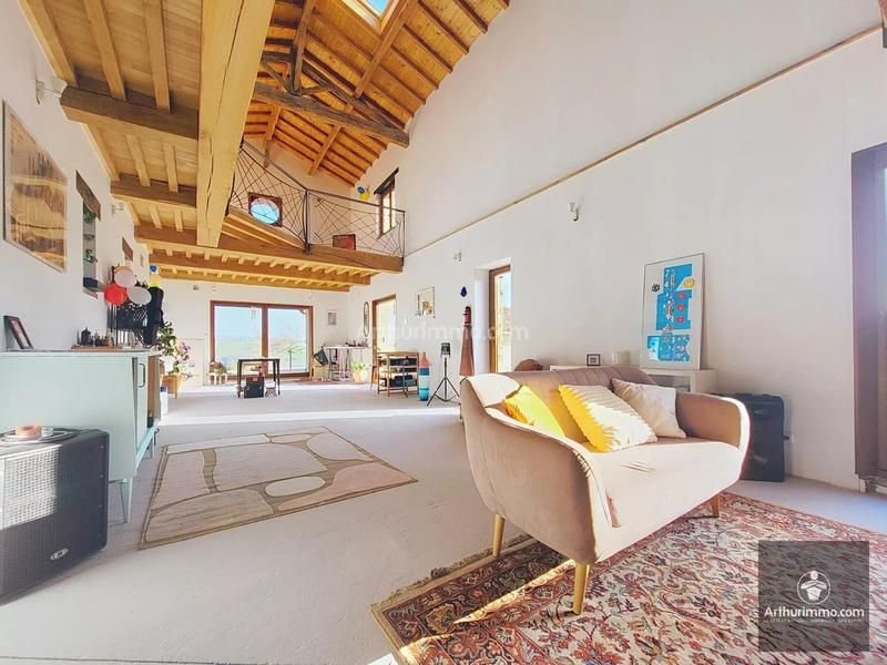 Maison - 340 m² - 8 pièces