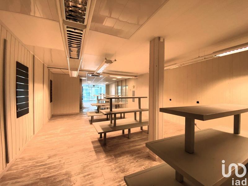 Local commercial - 166 m²