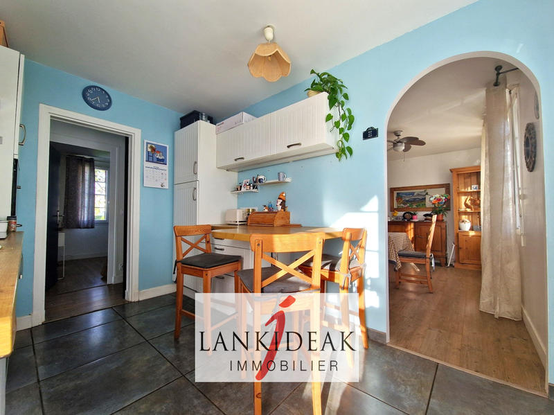 Maison - 121 m² - 7 pièces