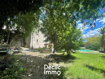 Maison - 232 m² - 7 pièces