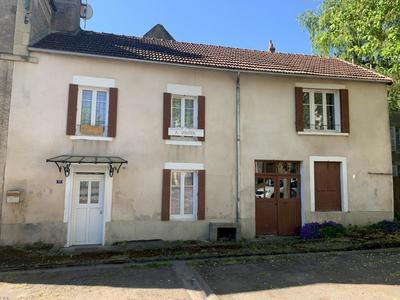 Maison de bourg - 73 m² - 4 pièces