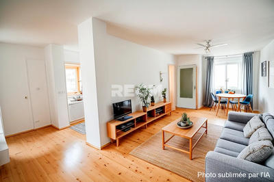 Appartement - 90 m² - 5 pièces
