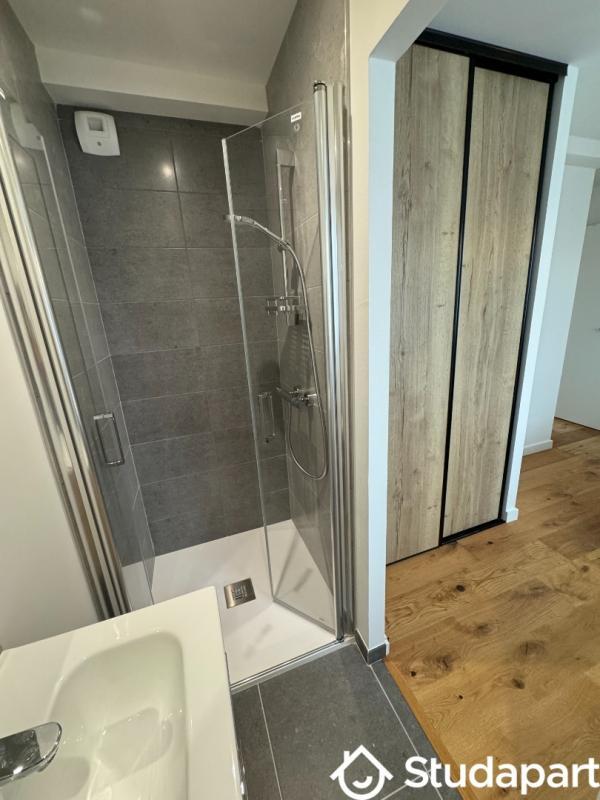 Chambre - 13 m² - 1 pièce