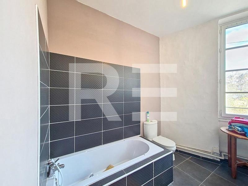 Maison - 174 m² - 7 pièces