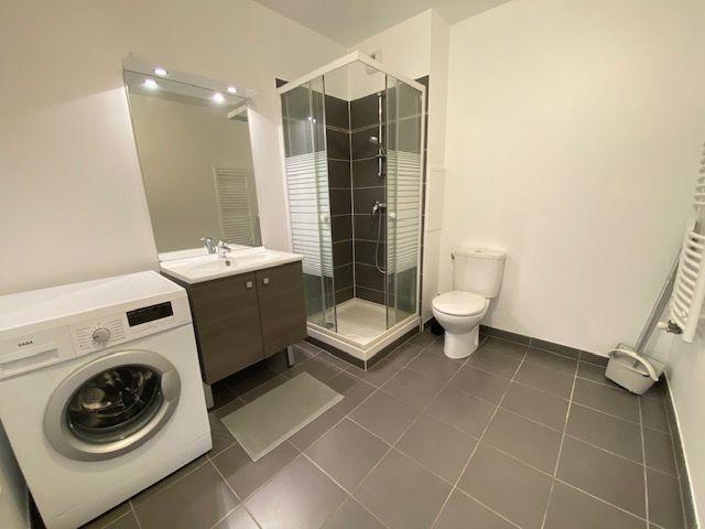 Studio - 30 m² - 1 pièce