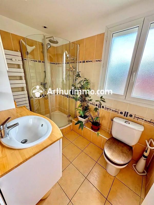 Maison - 96 m² - 5 pièces