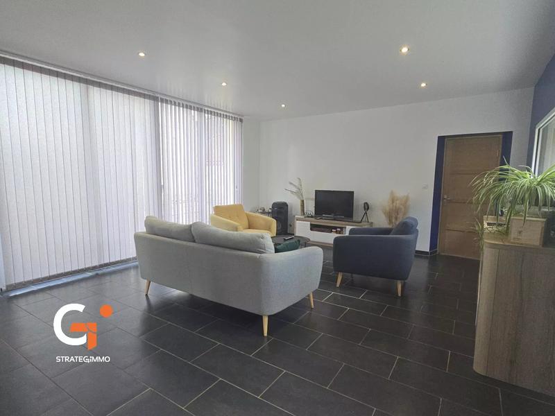 Maison - 253 m² - 8 pièces