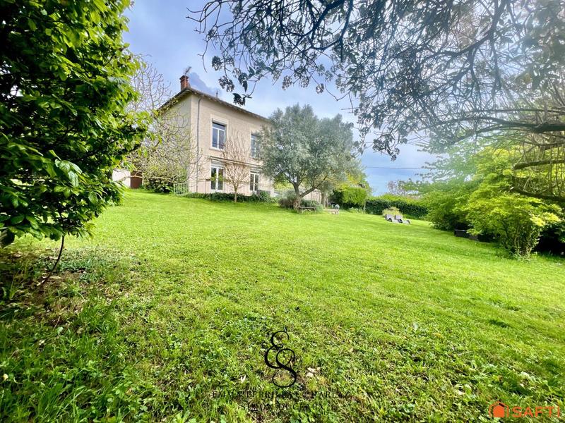 Maison - 147 m² - 7 pièces