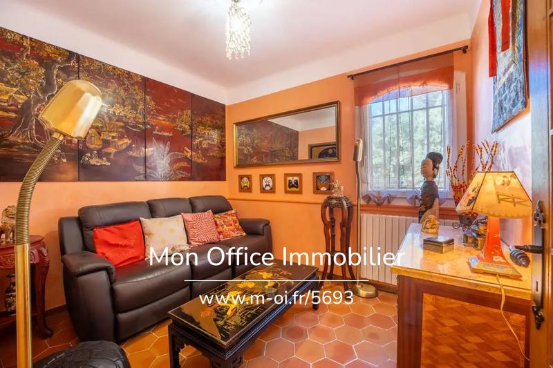 Villa - 180 m² - 6 pièces