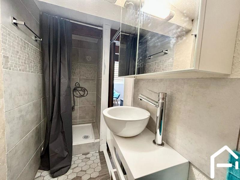 Studio - 18 m² - 1 pièce