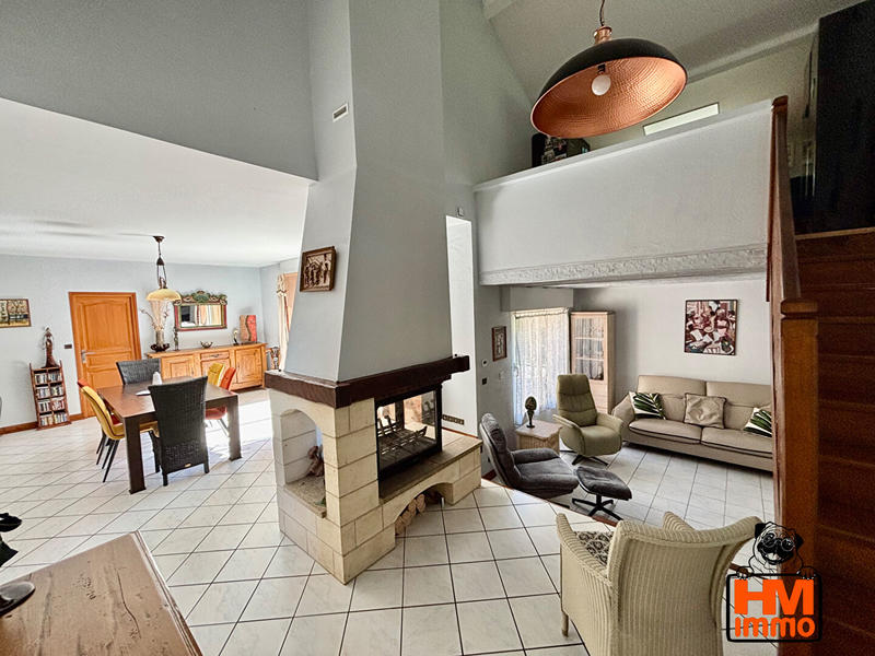 Maison - 147 m² - 6 pièces