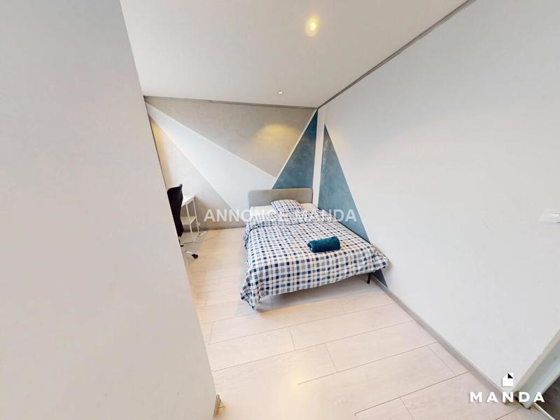 Chambre - 9 m² - 5 pièces