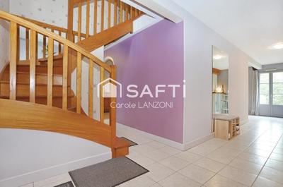 Maison - 290 m² - 8 pièces