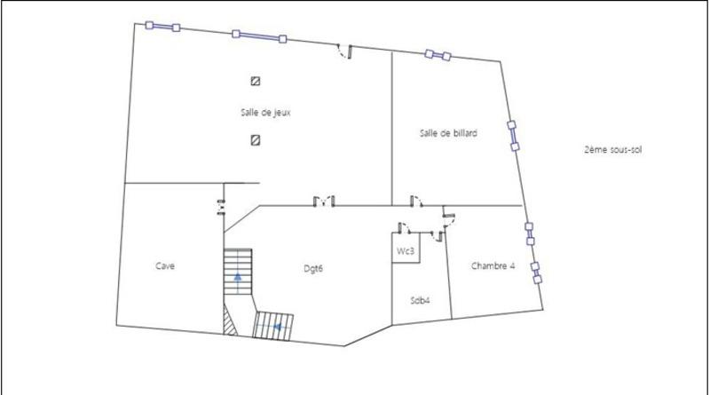 Maison - 266 m² - 8 pièces