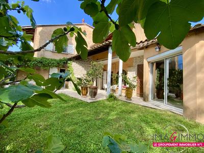 Maison de ville - 170 m² - 5 pièces