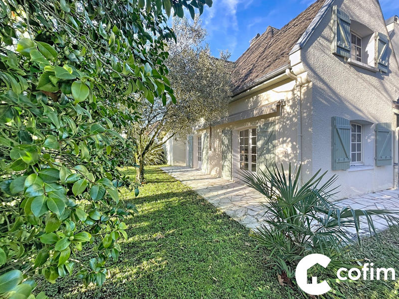 Maison - 158 m² - 5 pièces