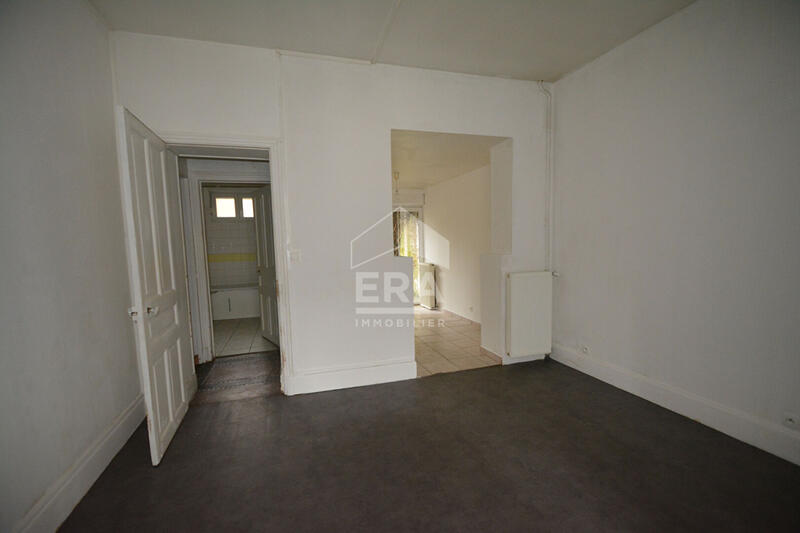 Maison - 93 m² - 5 pièces