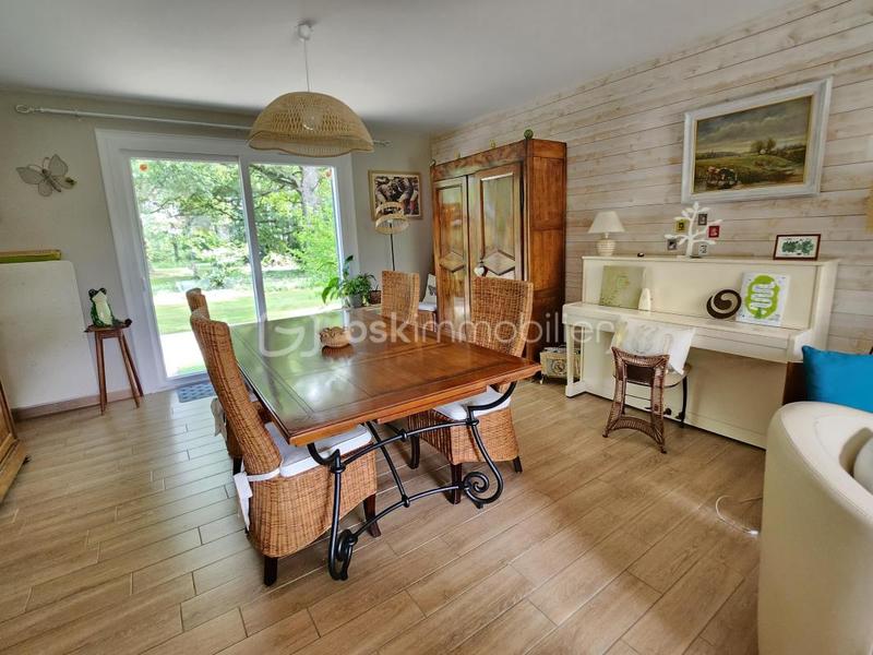 Pavillon - 163 m² - 5 pièces